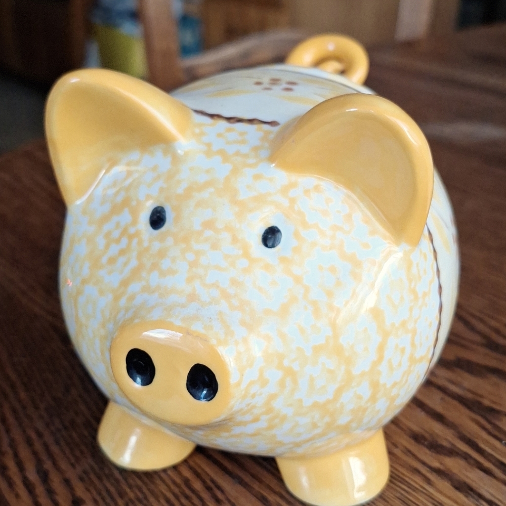 Temptations Old World Yellow Pig Spice Tea Jar with Lid Stoneware Canister 7"